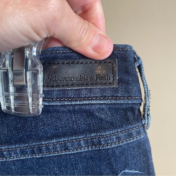 Abercrombie and Fitch Dark Wash  Short Shorts, Women’s 24 - Picture 3 of 6